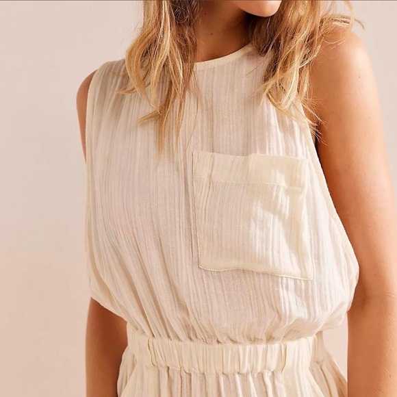 Women’s Cream Wide-Leg Jumpsuit - Picture 3 of 7